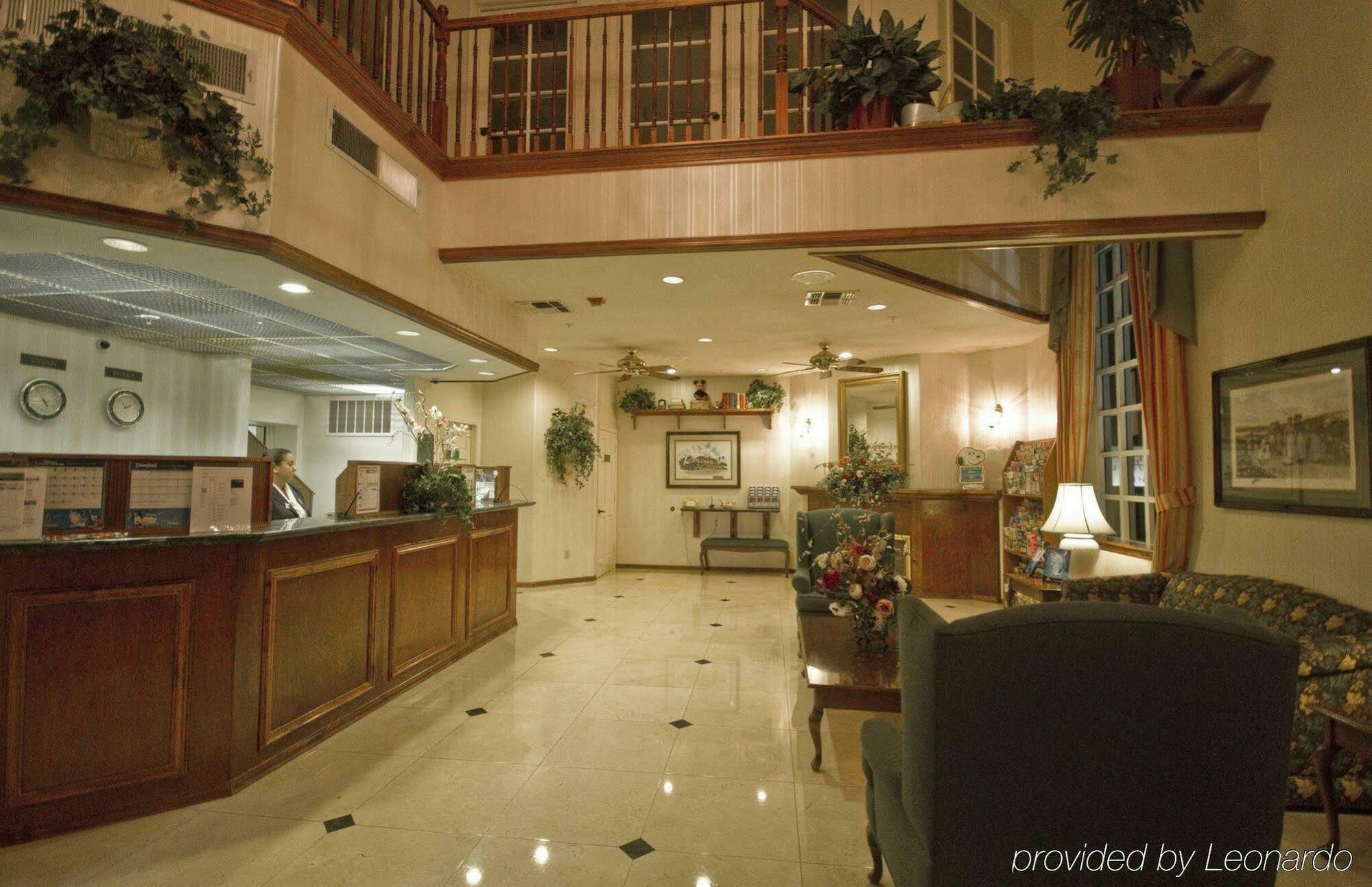 Anaheim Camelot Inn & Suites Interior photo
